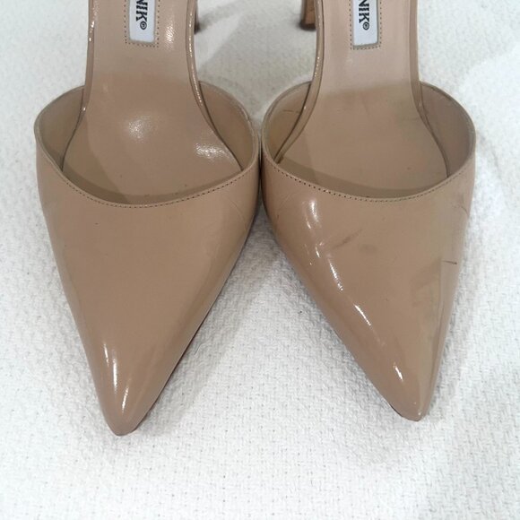 Manolo Blahnik Nude Patent Leather Heels - Picture 5 of 11